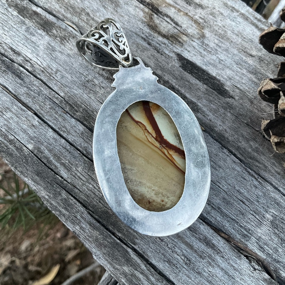 Banded Desert Jasper Pendant - Picture 4 of 9